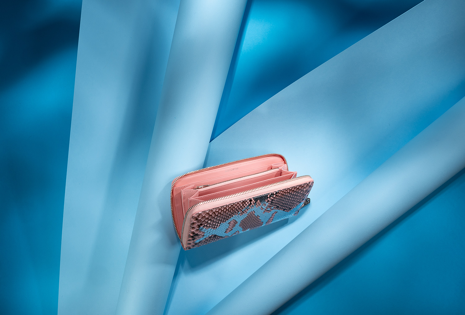 antorini-wallet-1.jpg antorini-wallet-1.jpg